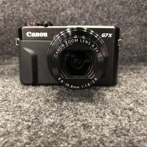 Canon Black Photography